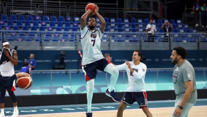 Las estrellas de la NBA ya están en Francia para buscar el oro Olímpico.