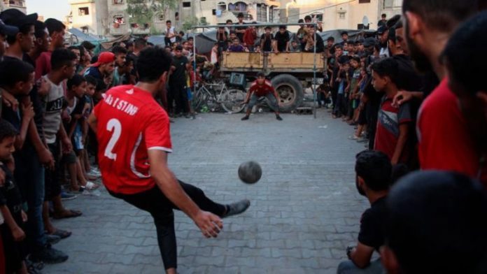 Futbolistas en el norte de la Franja de Gaza realizaron un torneo que agradó a los amantes del balompié.