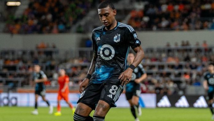 El hondureño Joseph Rosales renovó por tres temporadas más con el Minnesota United de la MLS.