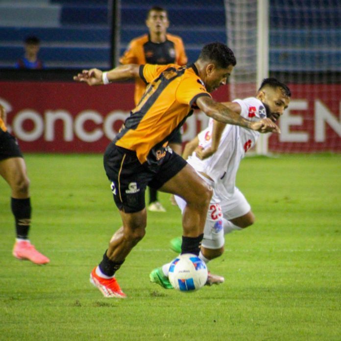 Olimpia busca en El Salvador frente al Águila la clasificación a la siguiente fase de la Copa Centroamericana de la Concacaf.