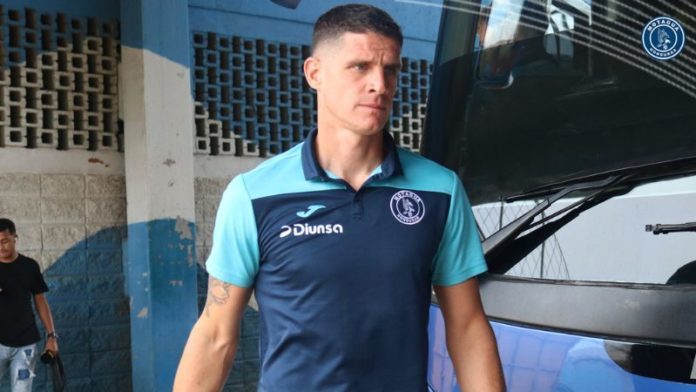 El portero de Motagua, Jonathan Rougier, espera un triunfo frente a Olimpia.