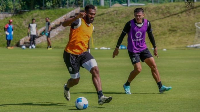 El delantero Jorge Benguché se suma a la artillería de Olimpia.