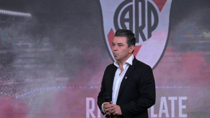 El nuevo entrenador de River Plate, Marcelo Gallardo, es presentado en el Monumental.