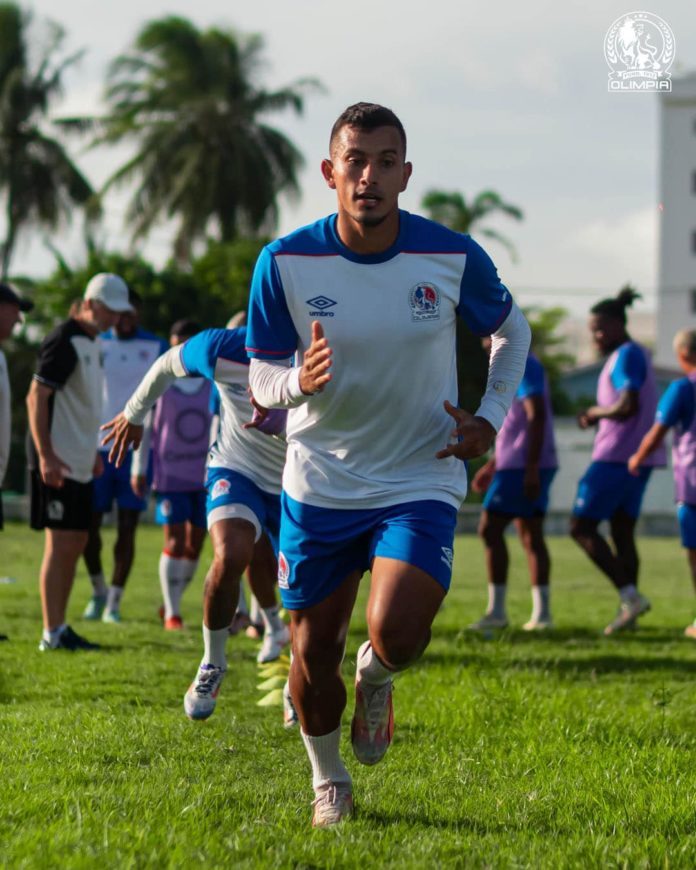 Dentro de unos minutos, Olimpia enfrentará al Port Layola de Belice por la Copa Centroamericana de la Concacaf.