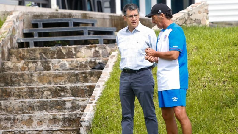 El presidente de Olimpia, Rafael Villeda Ferrari, visitó a inicio de semana al técnico, Pedro Torglio.