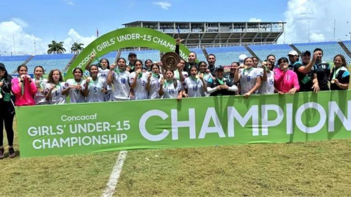 La Selección Nacional Femenina Sub-15 de Honduras se coronó campeón de la Liga B de la Concacaf.