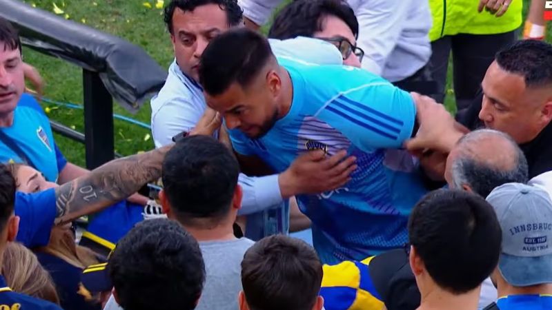 Sergio  "Chiquito" Romero pidió disculpas, pero aun así la directiva de Boca Juniors decidió castigarlo con dos partidos.