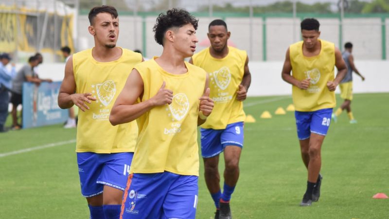 Los Lobos UPNFM están motivados en la segunda posición del torneo de Apertura.