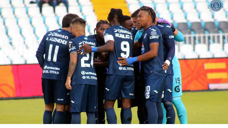 Diego Vázquez resalta la rebeldía de sus jugadores para enfrentar el torneo local y la Copa Centroamericana de la Concacaf.