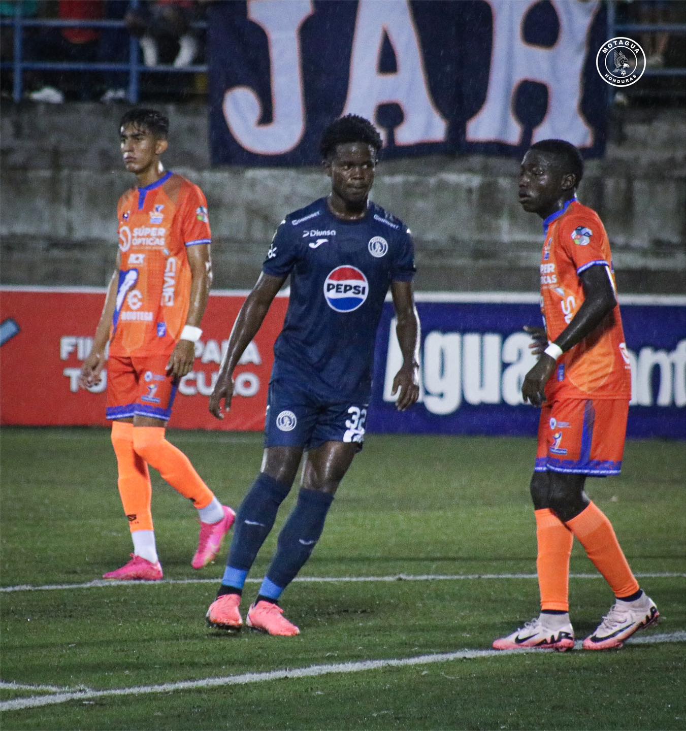 Con varios jugadores que no son habituales, Motagua le ganó el sábado a Lobos UPNFM en Choluteca.