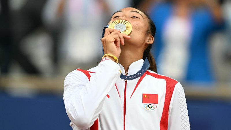 Zheng Qinwen ganó el oro en los pasados Juegos Olímpicos de París 2024.