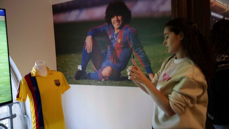 Un periodista visita el parque temático 'Diego Vive', dedicado a Diego Maradona.