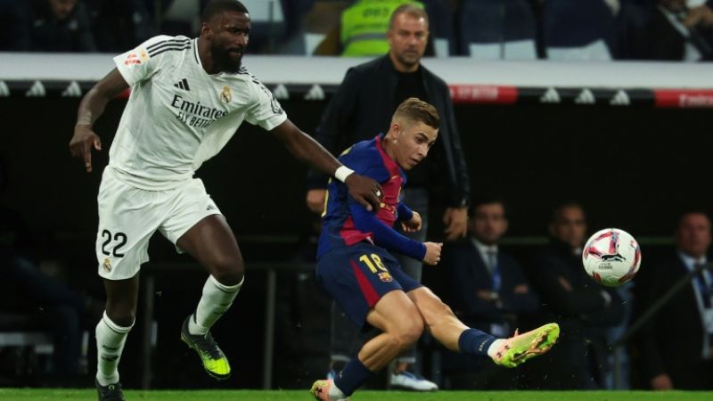 Fermín López tuvo actividad en el último triunfo del Barcelona sobre el Real Madrid.