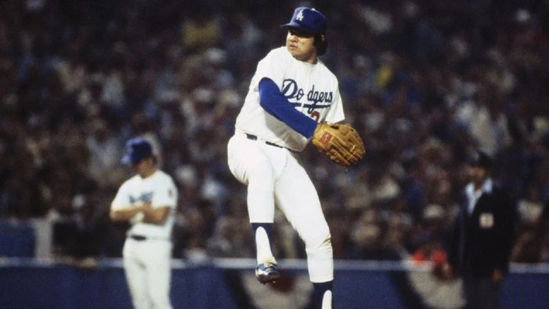 El lanzador mexicano, Fernando Valenzuela, destacó con los Dodgers.