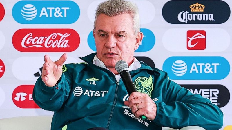 El técnico mexicano, Javier Aguirre, asegura que está bien de salud.