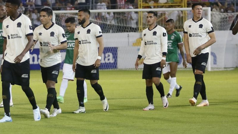 Una lesión de rodilla derecha aparta a Michaell Chirinos de la Bicolor que visitará a Guayana Francesa y Jamaica.