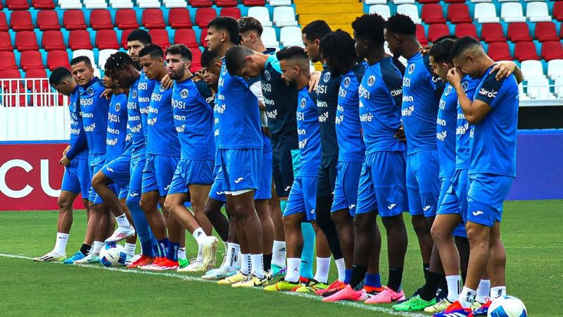 Los jugadores de Motagua son los llamados a respaldar al técnico Diegos Vázquez.