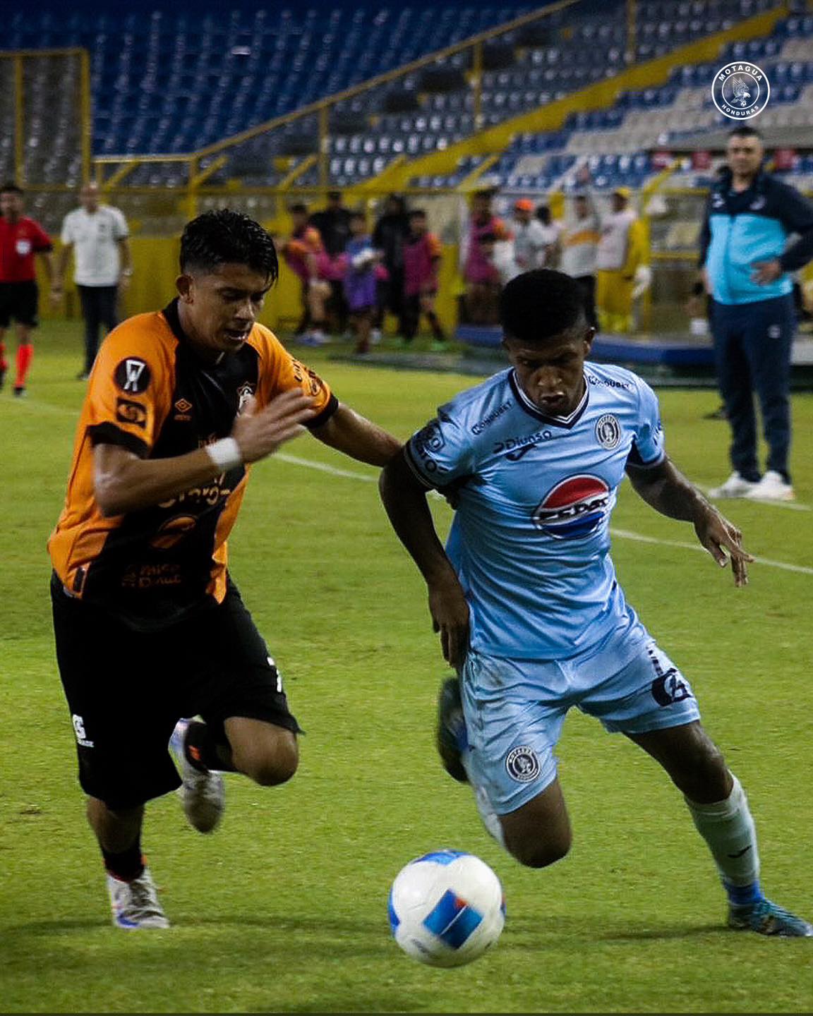 Rubilio Castillo no tuvo minutos en el encuentro de vuelta contra el Águila en El Salvador.