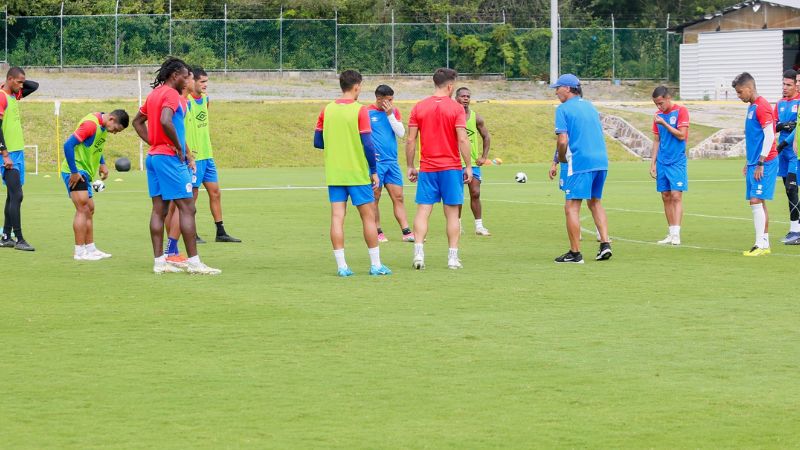 Los jugadores de Olimpia trabajan con la mente puesta en el equipo Juticalpa FC, próximo rival.