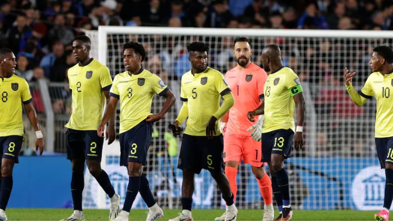 Ecuador recibirá este martes en casa a la Colombia de James Rodríguez y Luis Díaz.