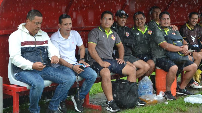 El técnico colombiano, Jhon Jairo López, tienen soñando con liguilla a los comayagüenses.