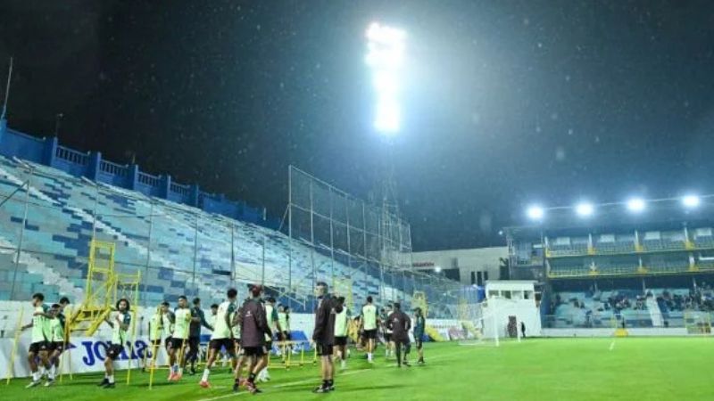 En su estadía en San Pedro Sula, los mexicanos tuvieron que entrenar y jugar bajo la lluvia a raíz de la tormenta tropical Sara.