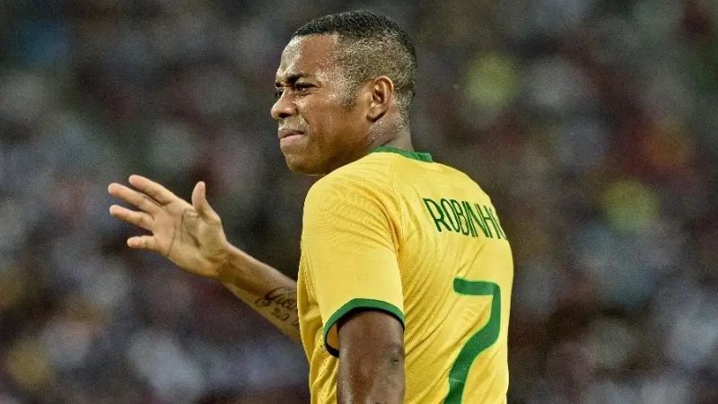 El ex Real Madrid y Milan, Robinho, integró la selección de Brasil.