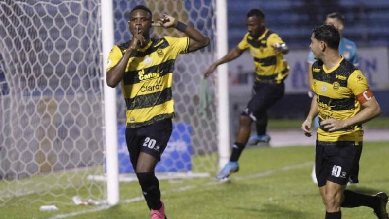 El delantero Daniel Carter Bodden se marchará hacia los Estados Unidos para integrarse al equipo Locomotive FC de la USL Championship.