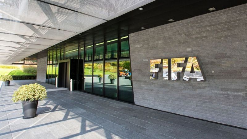 La FIFA pretende adaptar sus reglas a las de la competencia que están en vigor en la Unión Europea.