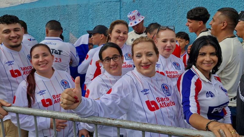 Los aficionados de Olimpia ya están llenando el estadio Nacional 