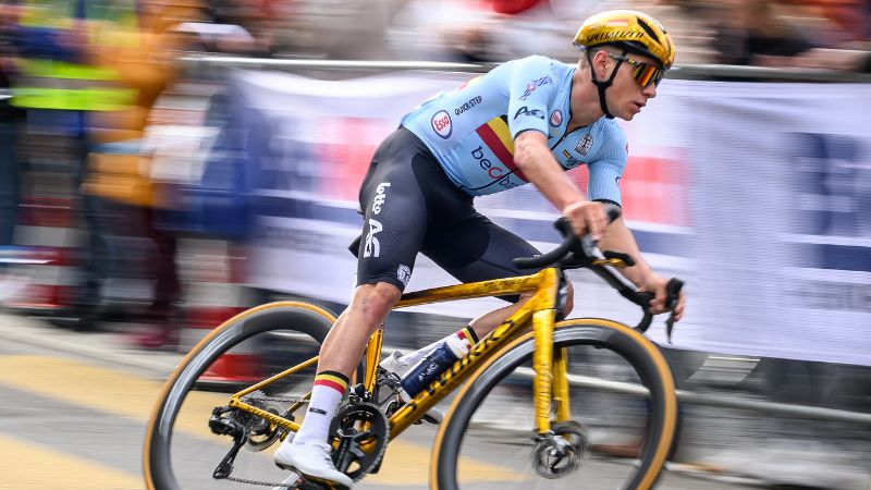 Remco Evenepoel de Bélgica ha sufrido varios accidentes en su carrera ciclística.