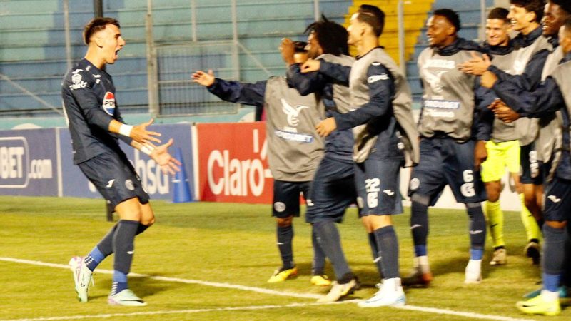 Rodrigo Auzmendi anunció que al final del presente torneo definirá su futuro con Motagua.