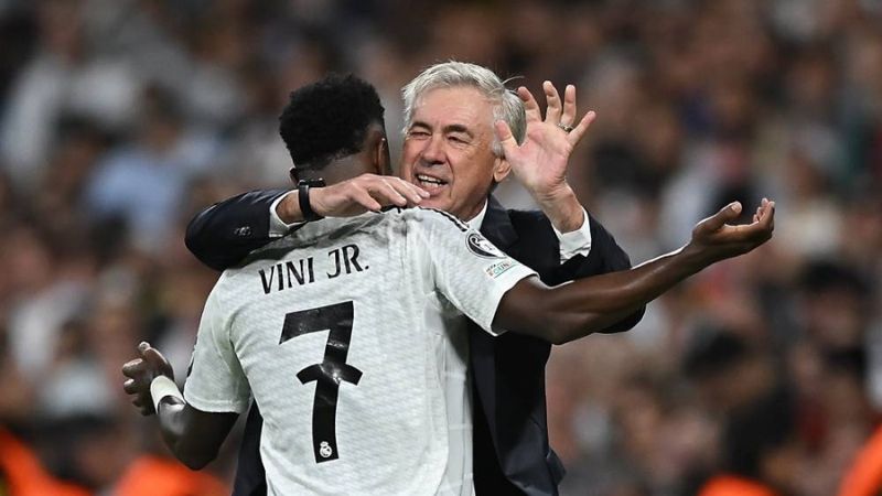 El técnico del Real Madrid, Carlo Ancelotti, sale en defensa de Vinicius.