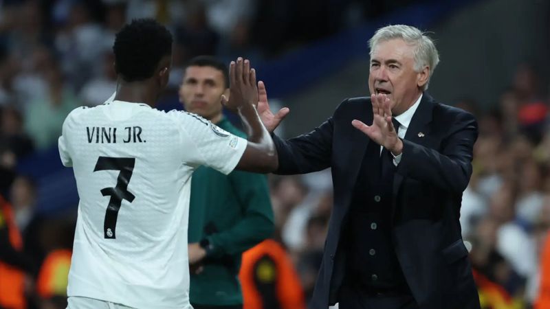 Para Carlo Ancelotti, el brasileño Vinicius disfruta estar en el Real Madrid.