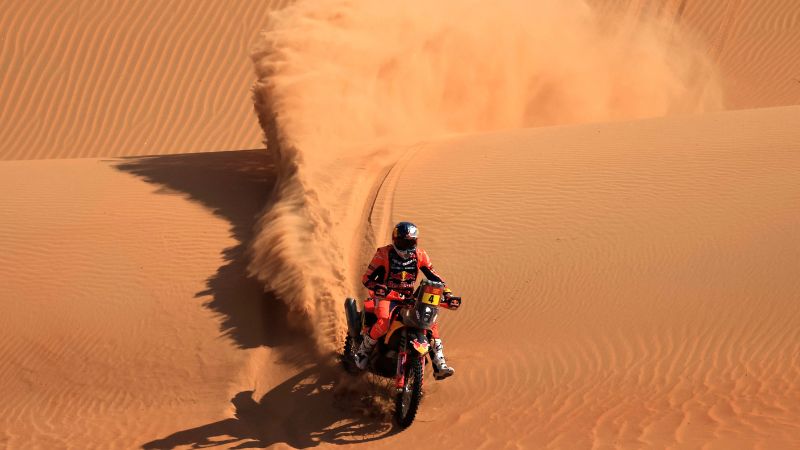 El australiano Daniel Sanders compite en la etapa 10 del Rally Dakar 2025, entre Haradh y Shubaytah, Arabia Saudita.