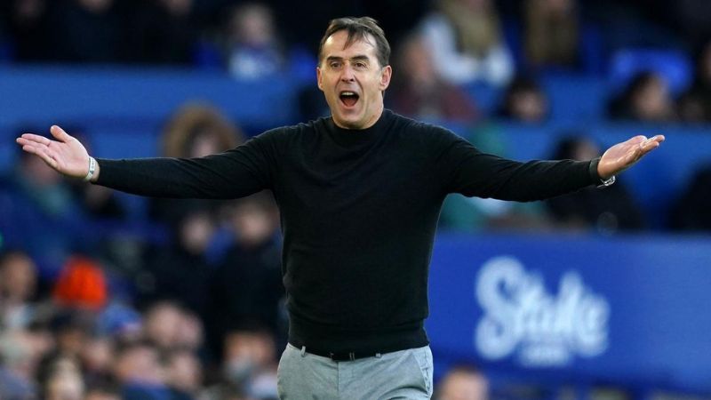 El West Ham separó al español Julen, Lopetegui por malos resultados.