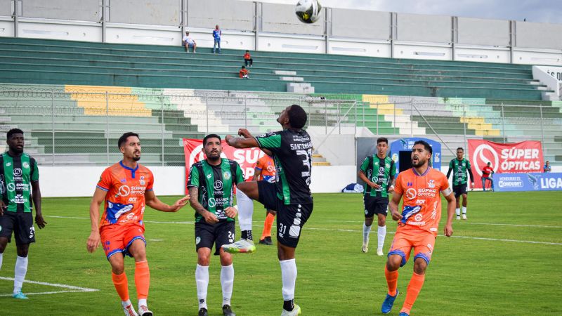 Juticalpa FC logró su primer triunfo del torneo de Clausura, al vencer 1-0 a Lobos UPNFM, en el estadio Carlos Miranda de Comayagua.