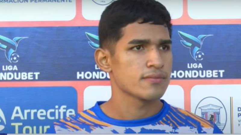 El joven delantero Marco Aceituno se convirtió en nuevo refuerzo de Lobos UPNFM.