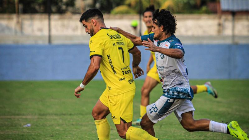 El argentino Matías Rotondi participó en el partido amistoso que Real España perdió 0-1 frente a Platense en el estadio Excélsior de Puerto Cortés.