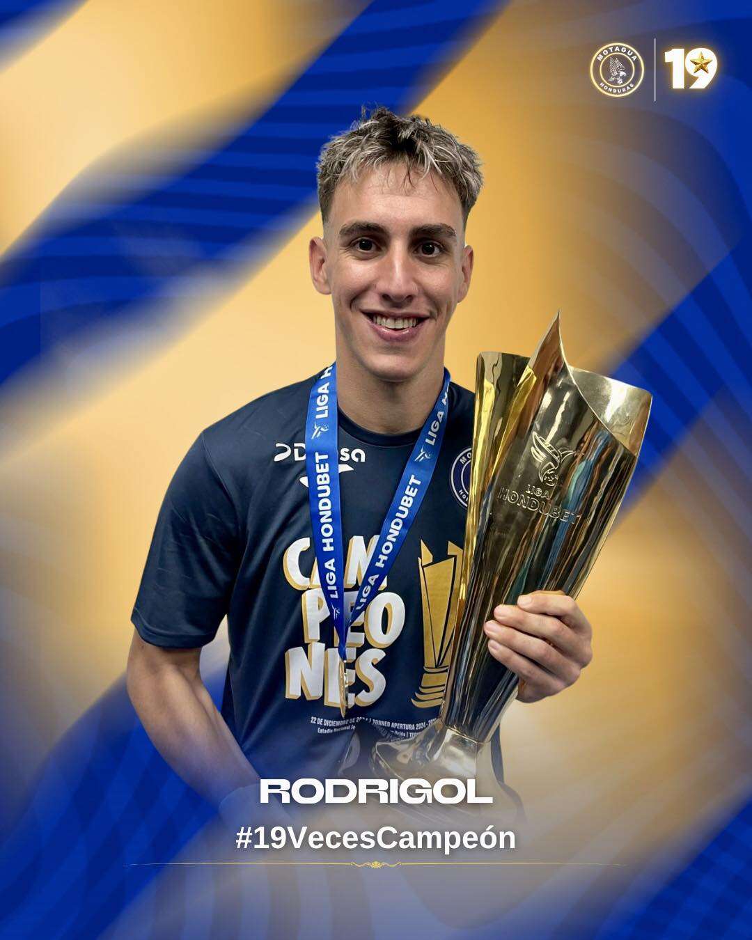 El delantero argentino Rodrigo Auzmendi levantó la Copa 19 con Motagua.