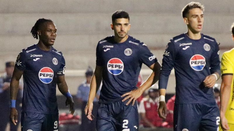 El delantero Rubilio Castillo se olvidó de Motagua y jugará con el Deportivo Pereira de Colombia.