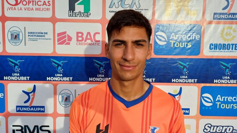 Yair Natanael Abraham es el delantero argentino que presentó Lobos UPNFM como refuerzo para el torneo de Clausura 2025.