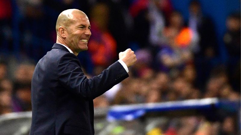 Zinedine Zidane es el candidato más fuerte para suplir a Didier Deschamps en la dirección técnica de la selección de Francia.