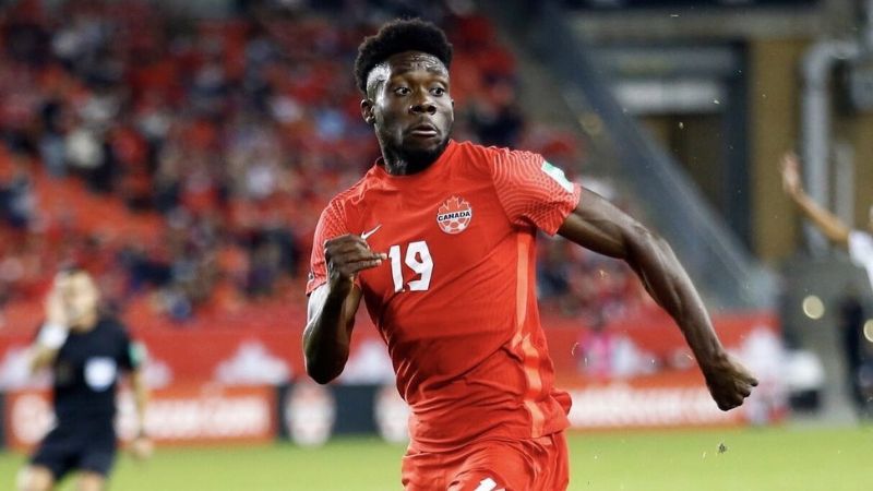 De esta forma, Alphonso Davies rechaza la propuesta hecha por el Real Madrid.