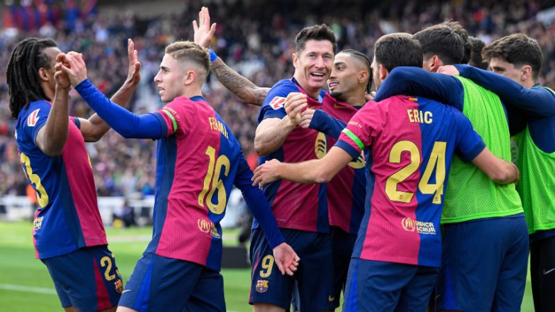 El Barcelona buscará acercarse al líder Real Madrid y al segundo, Atlético de Madrid.