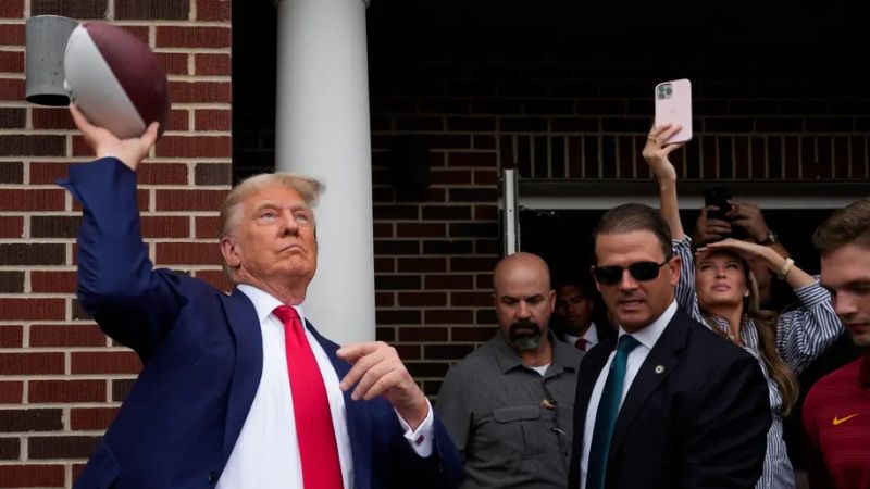 El presidente de los Estados Unidos, Donald Trump, asistirá al Super Bowl del domingo entre los Kansas City Chiefs y los Philadelphia Eagles.