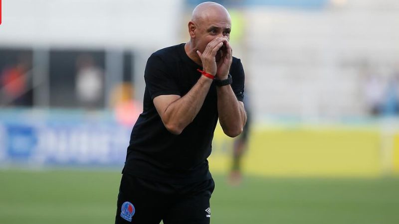 El técnico de Olimpia, Eduardo Espinel, considera que tiene en su equipo jugadores con proyección para ser 