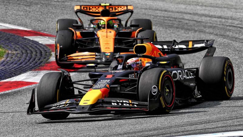 El británico Lando Norris (McLaren) se alista para el duelo con Max Verstappen (Red Bull).