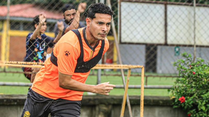 Jhow Benavídez sabe que están ante la oportunidad de hundir al Marathón.