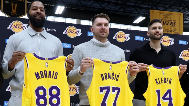 El nuevo equipo de Los Angeles Lakers tiene entusiasmado al mejor baloncesto del mundo.